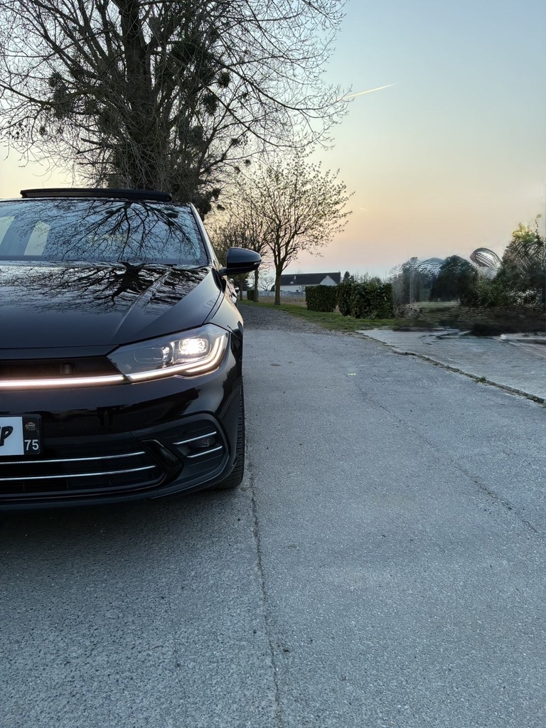 Volkswagen POLO VI - avant gauche détail